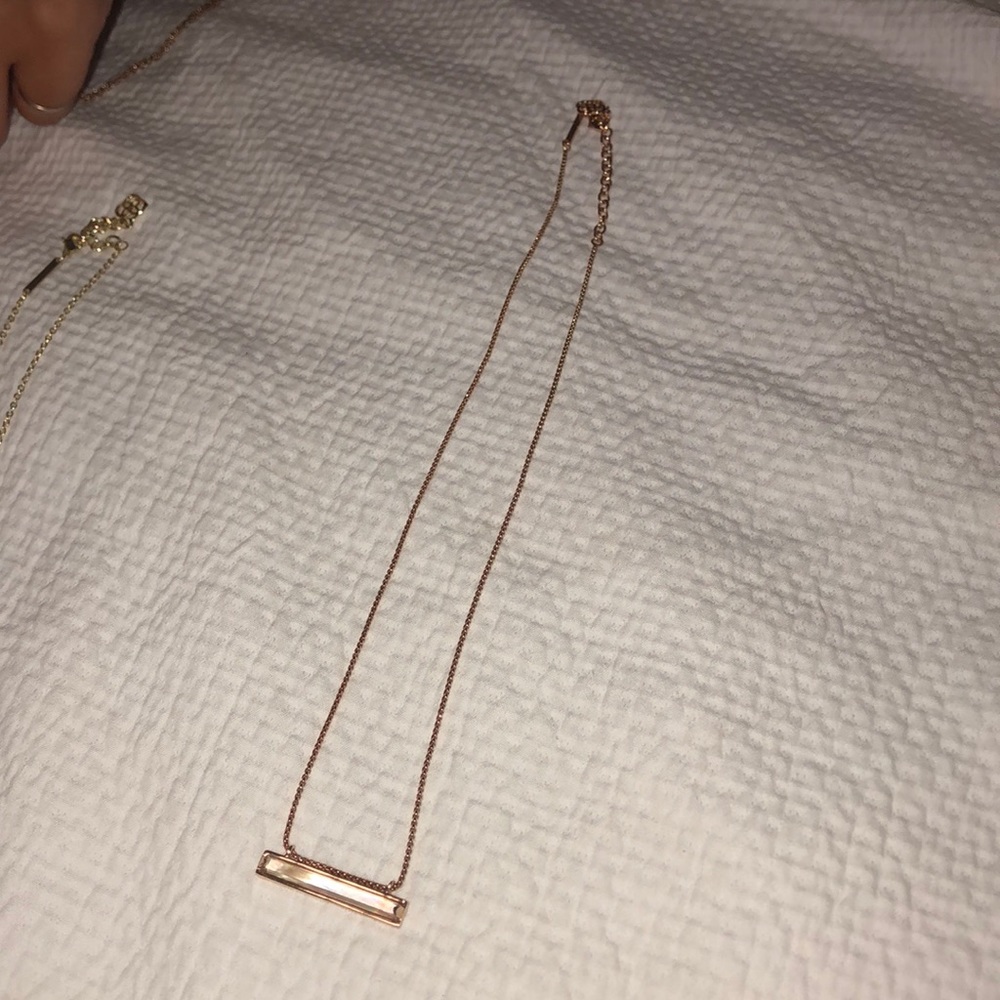 Kendra scott linger chain bar pendant